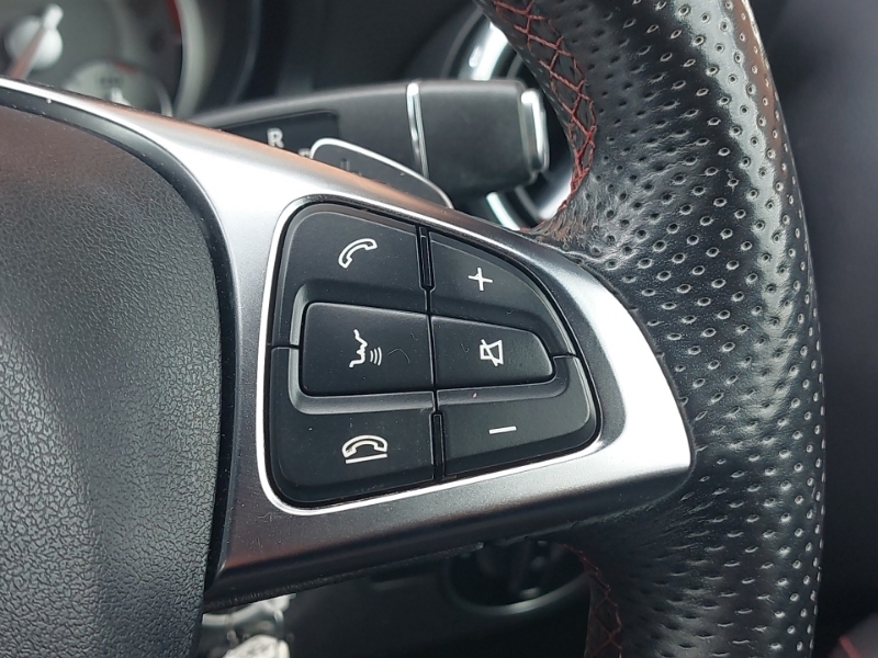 Mercedes-Benz GLA Class Gla 200 Cdi Amg Line White #13