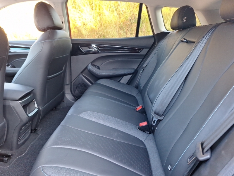 MG MG5 115Kw Trophy Ev Long Range 61Kwh Red #6