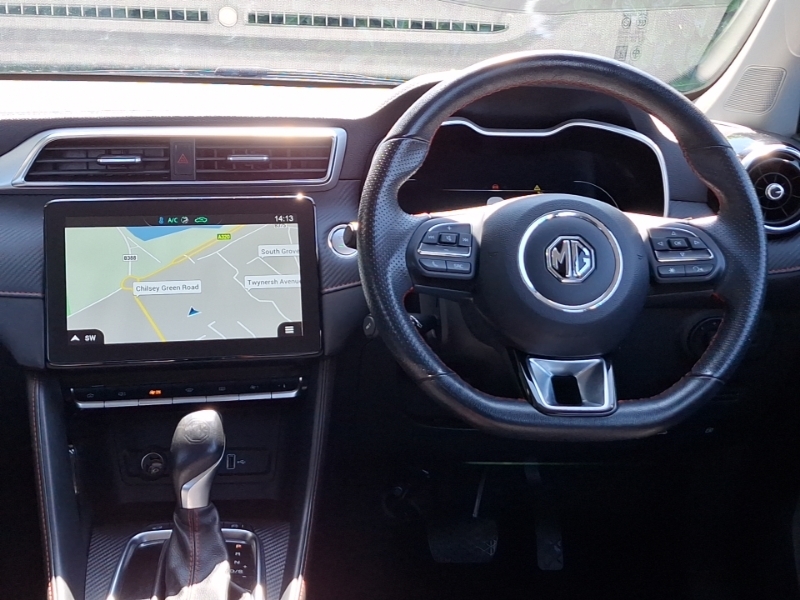 MG ZS 1.0T Gdi Exclusive Dct Red #8
