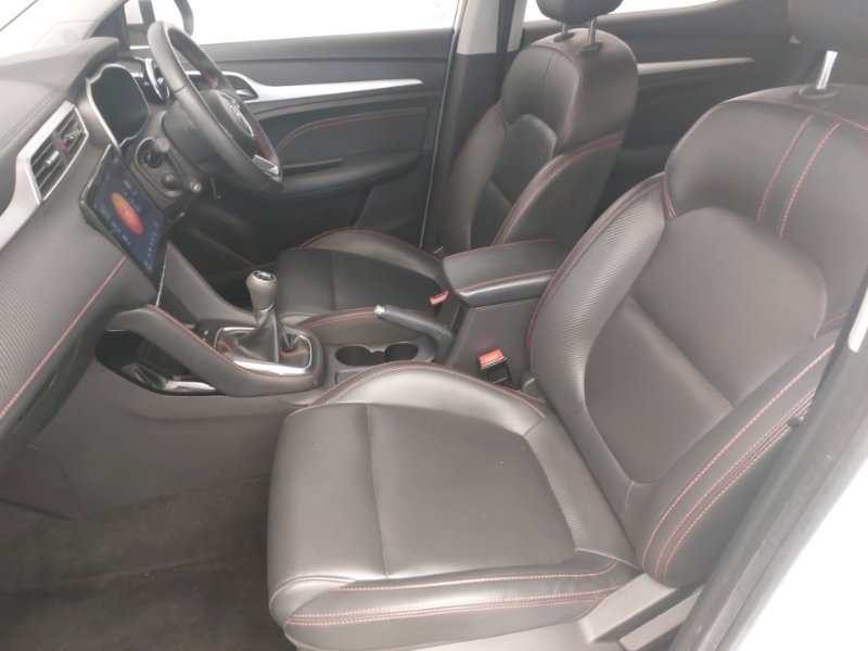 MG ZS 1.5 Vti-tech Exclusive White #5