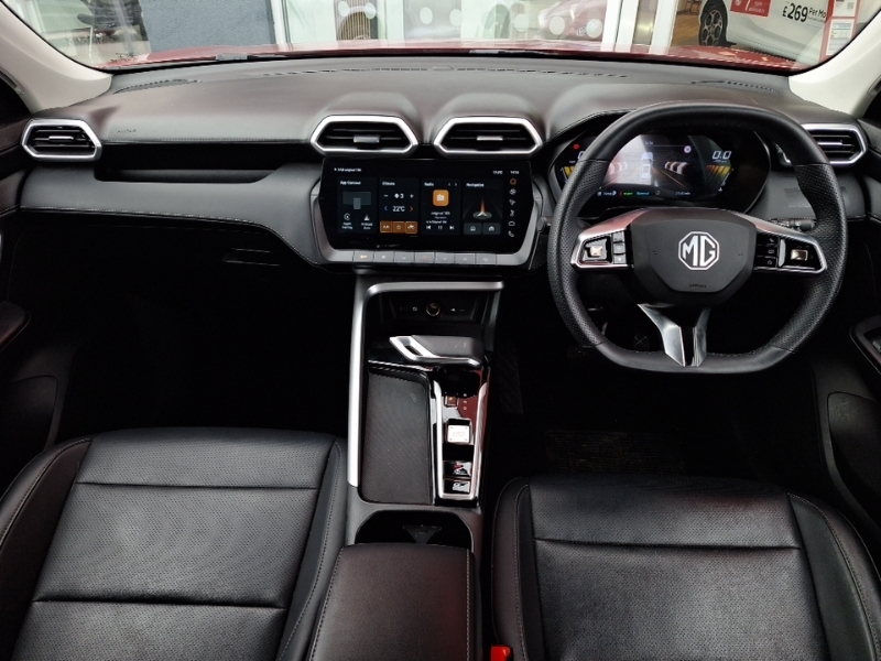 MG ZS 1.5 Hybrid Trophy Red #3
