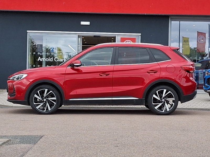 MG ZS 1.5 Hybrid Trophy Red #4