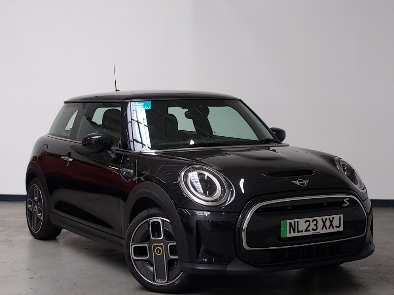 Mini Hatch 135Kw Cooper S Level 2 33Kwh Black