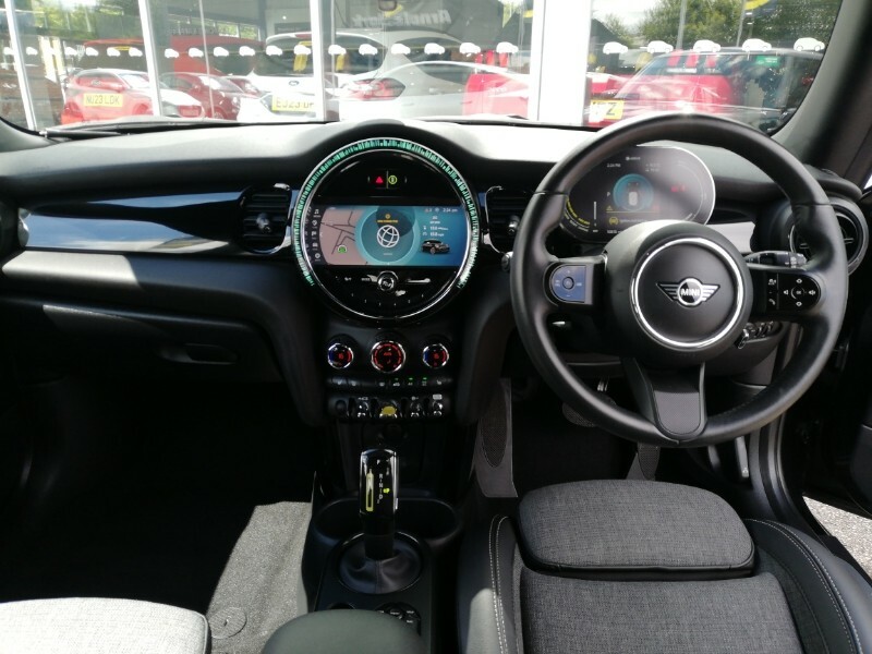 Mini Hatch 135Kw Cooper S Level 2 33Kwh Black #2
