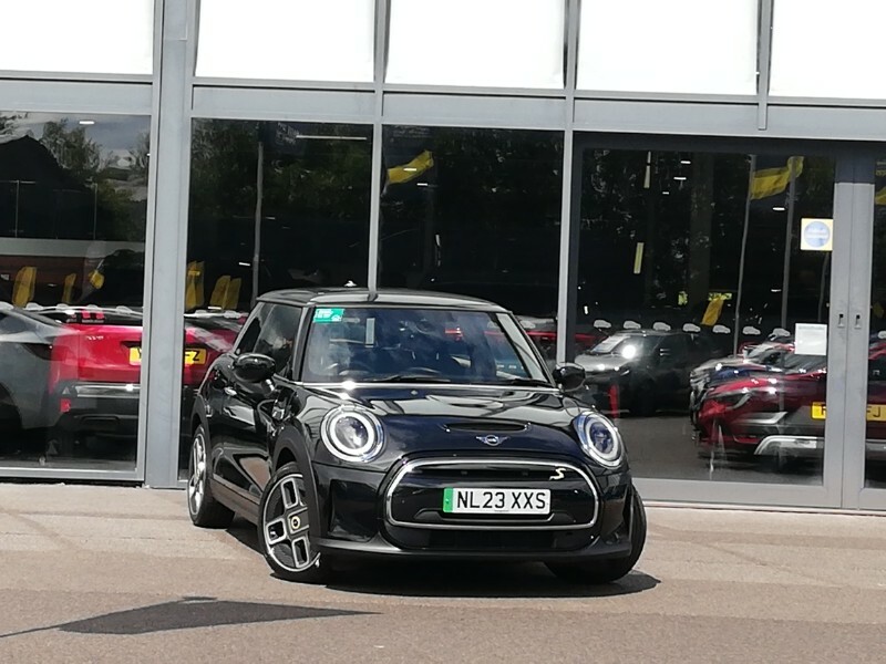 Mini Hatch 135Kw Cooper S Level 2 33Kwh Black