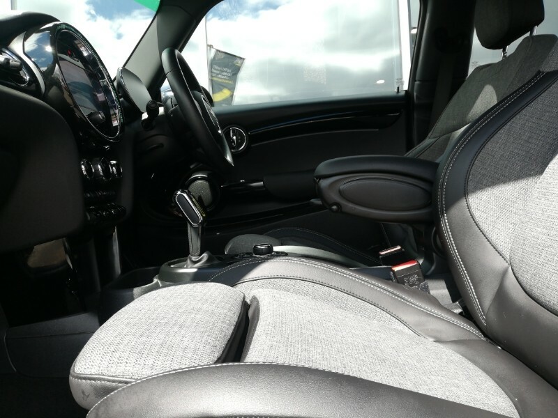 Mini Hatch 135Kw Cooper S Level 2 33Kwh Black #4