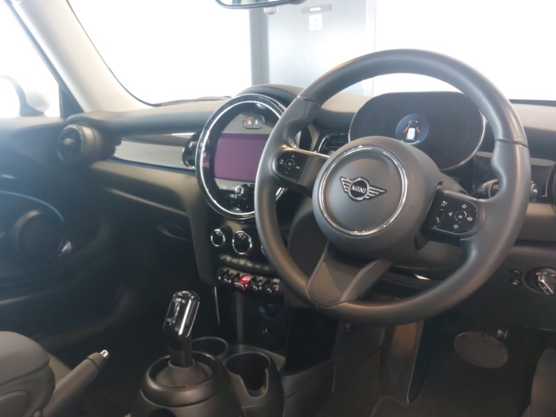 Mini Hatch 1.5 Cooper Classic Premium Silver #4