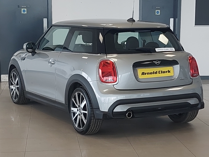 Mini Hatch 1.5 Cooper Classic Premium Silver #2