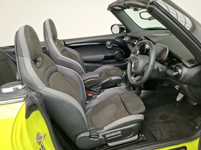 Mini Convertible 1.5 Cooper Sport Yellow #6