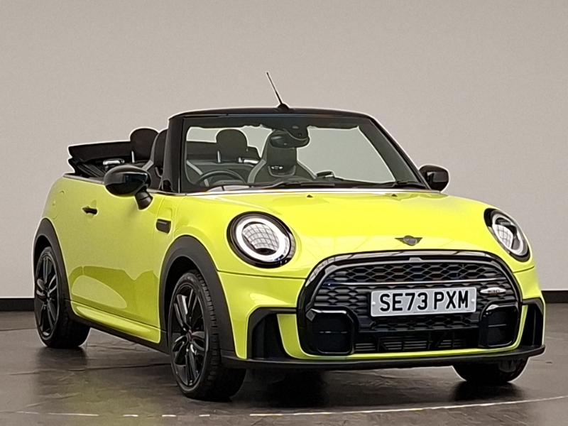 Mini Convertible 1.5 Cooper Sport Yellow