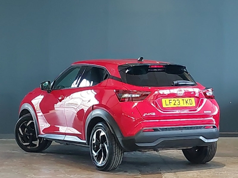 Nissan Juke 1.6 Hybrid N-connecta Red #2