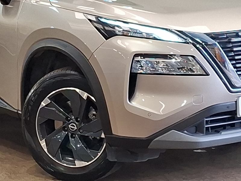 Nissan X-Trail Tekna Silver #20