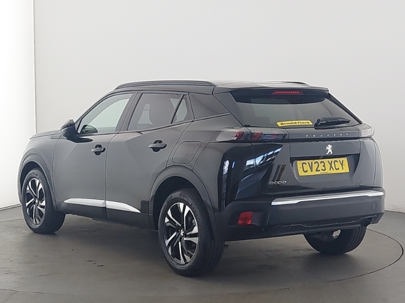 Peugeot 2008 1.2 Puretech Allure Premium Black #2