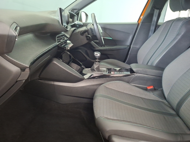 Peugeot 2008 1.2 Puretech Allure Premium Orange #5