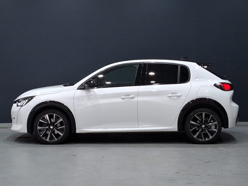 Peugeot 208 1.2 Puretech 100 Gt White #4