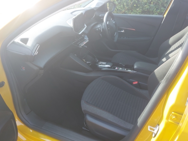 Peugeot 208 1.2 Puretech 100 Active Premium Eat8 Yellow #5