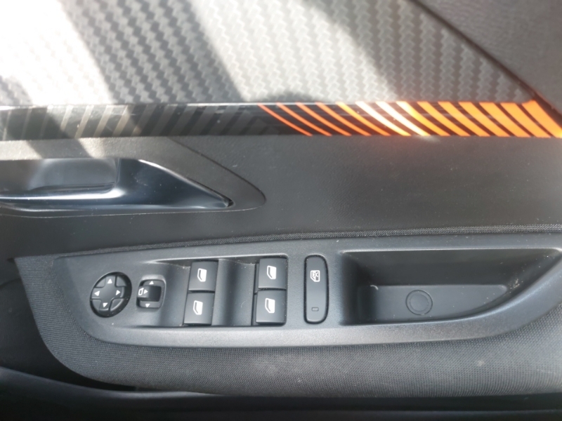 Peugeot 208 1.2 Puretech Active Premium Grey #17