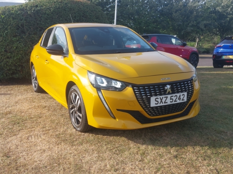 Peugeot 208 1.2 Puretech 100 Active Premium Eat8 Yellow