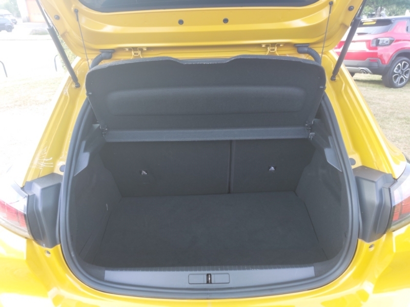 Peugeot 208 1.2 Puretech Active Premium Grey #18