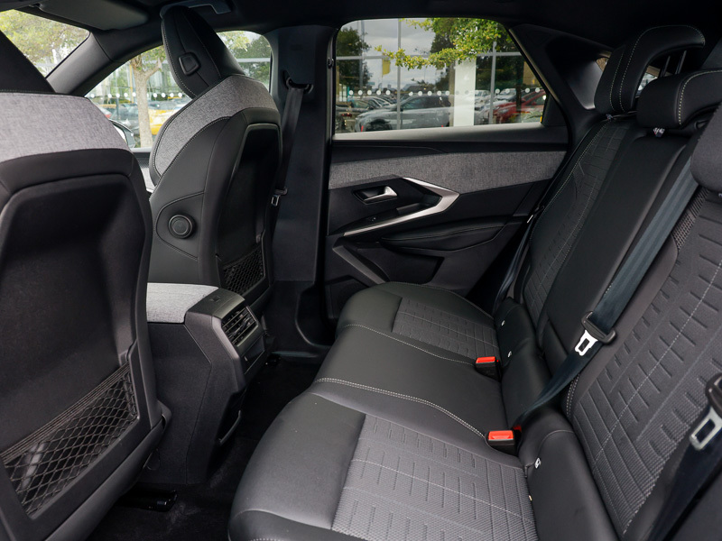 Peugeot 3008 157Kw Gt 73Kwh White #6