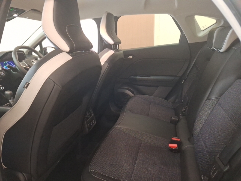 Renault Captur 1.6 E-tech Full Hybrid 145 Techno Grey #6