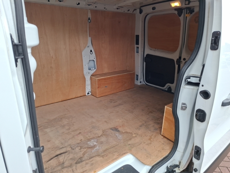 Renault Trafic Sl30 Blue Dci 130 Advance Van White #6