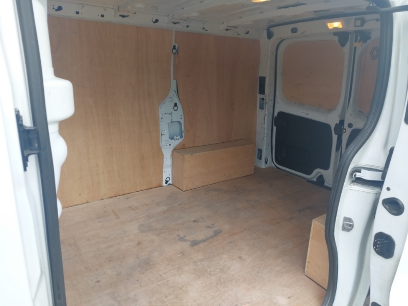 Renault Trafic Sl30 Blue Dci 130 Advance Safety Van White #6