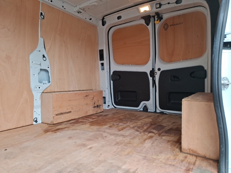 Renault Trafic Sl30 Blue Dci 130 Advance Van White #6