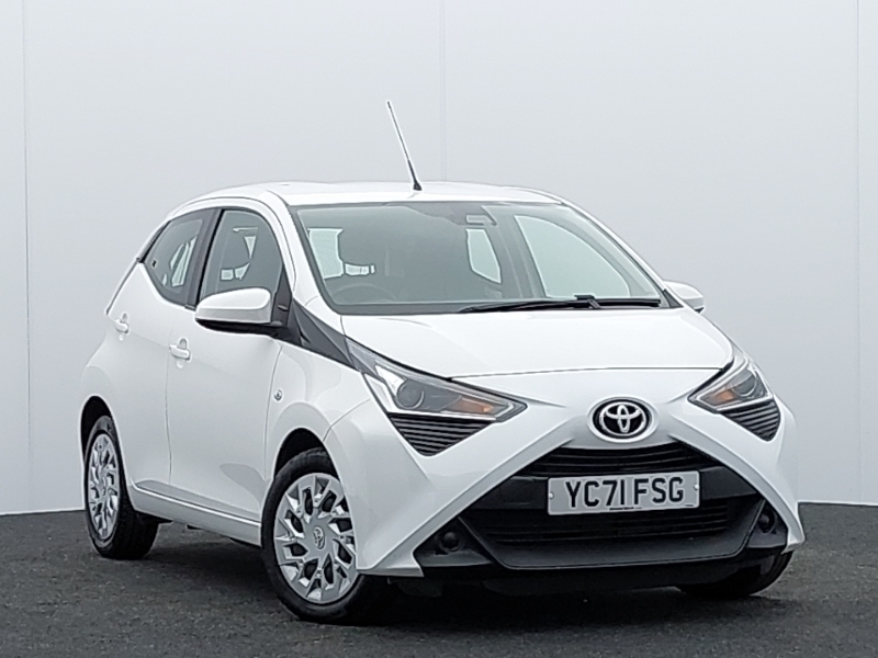 Toyota Aygo 1.0 Vvt-i X-play Tss White