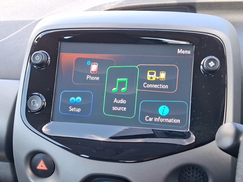 Toyota Aygo 1.0 Vvt-i X-play Red #10
