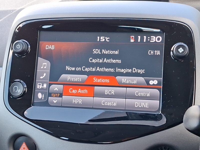 Toyota Aygo 1.0 Vvt-i X-play Red #11