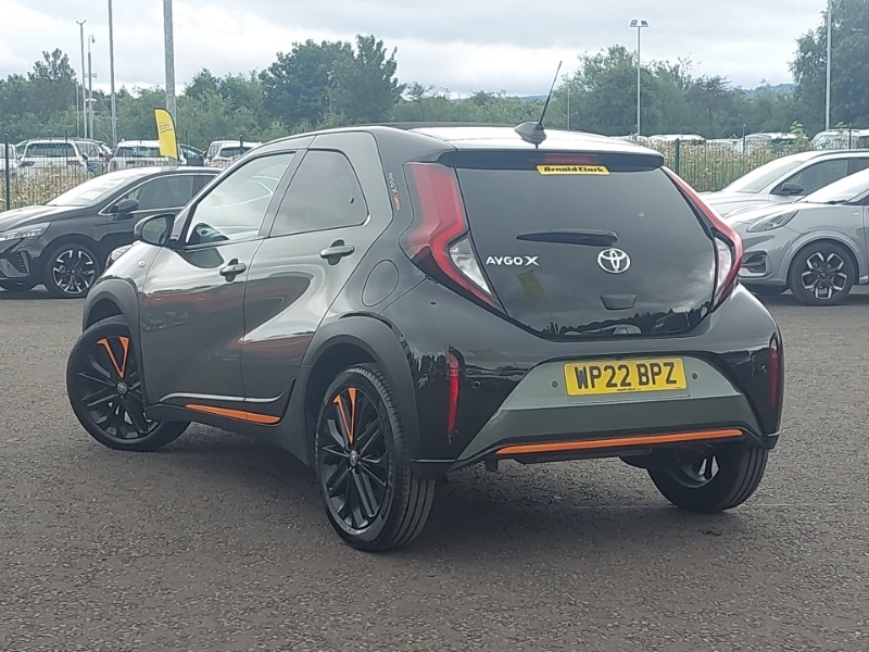 Toyota Aygo X 1.0 Vvt-i Limited Edition Green #2