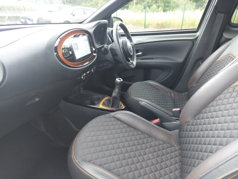 Toyota Aygo X 1.0 Vvt-i Limited Edition Green #5