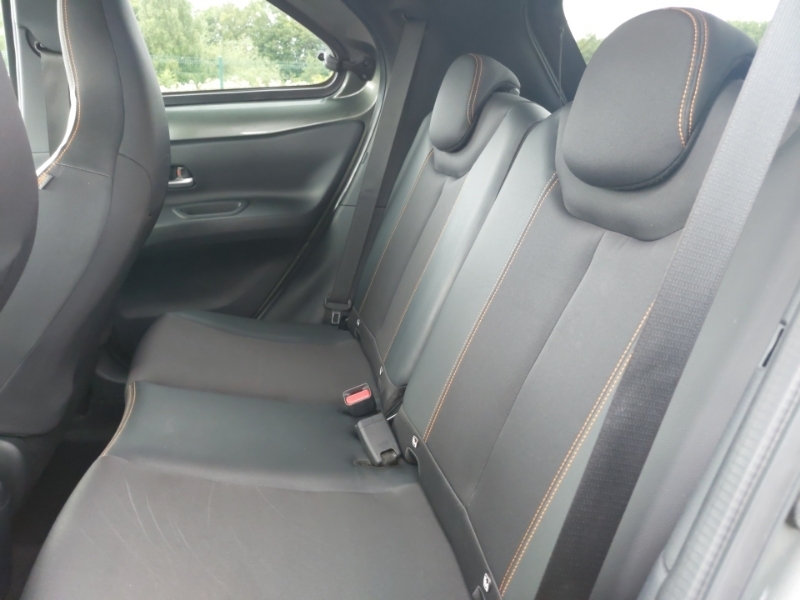 Toyota Aygo X 1.0 Vvt-i Limited Edition Green #6