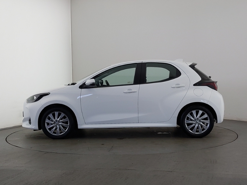 Toyota Yaris 1.5 Hybrid Icon Cvt GD23KPZ White #4