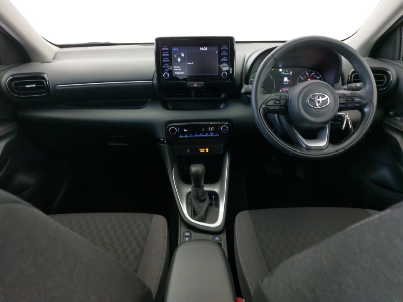 Toyota Yaris 1.5 Hybrid Icon Cvt GD23KPZ White #3