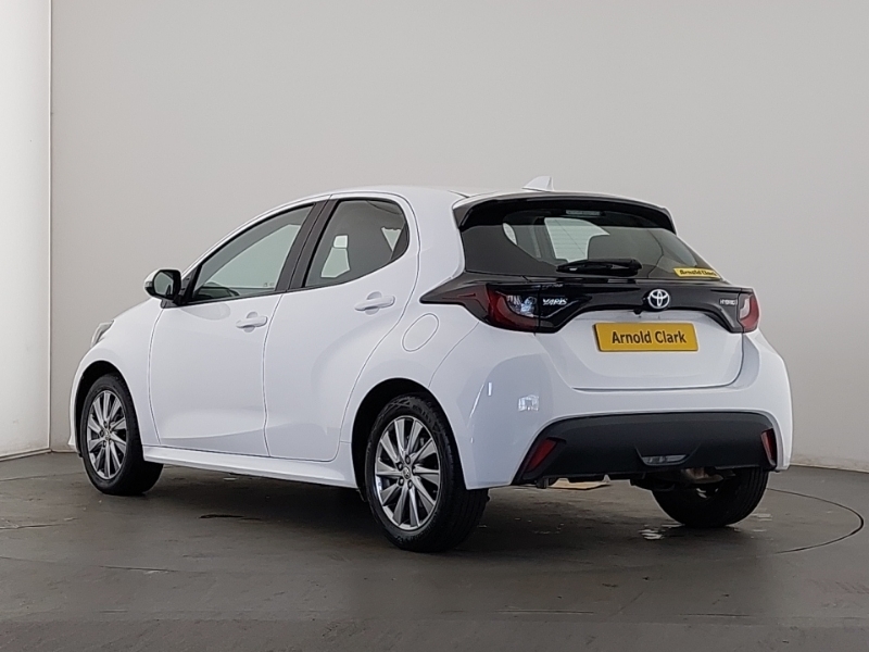 Toyota Yaris 1.5 Hybrid Icon Cvt GD23KPZ White #2
