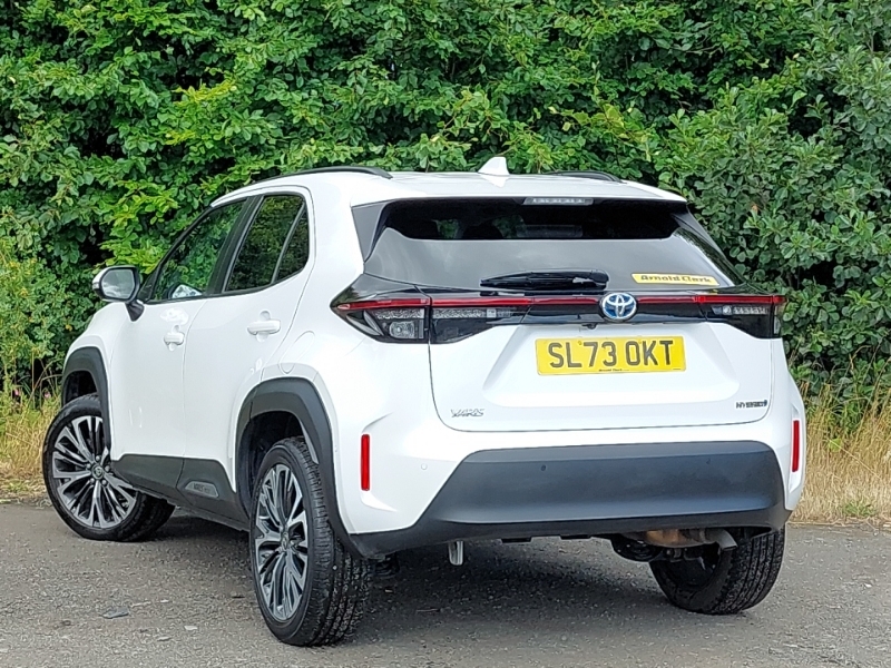 Toyota Yaris Cross 1.5 Hybrid Excel Cvt SL73OKT White #2