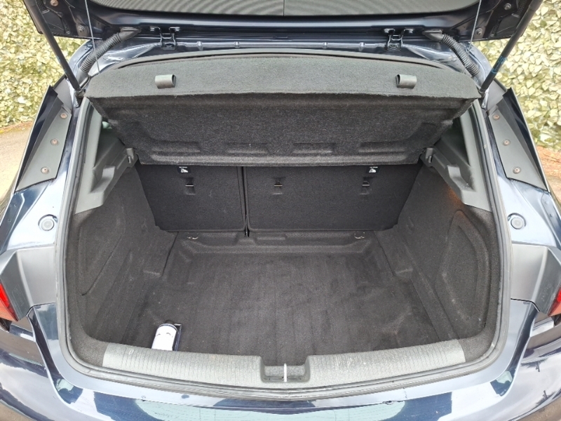 Vauxhall Astra 1.4T 16V 150 Sri Nav Blue #18