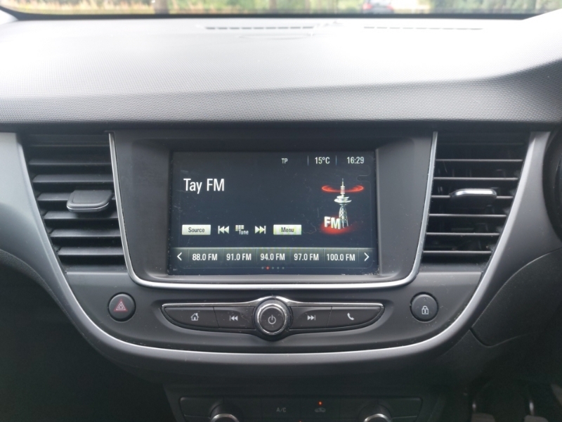 Vauxhall Crossland X Se Red #11