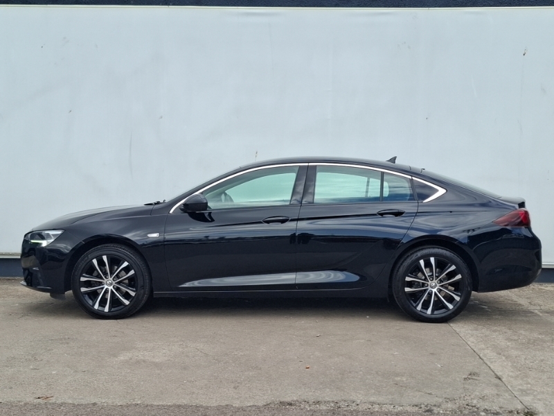 Vauxhall Insignia 1.5 Turbo D Se Edition Black #4