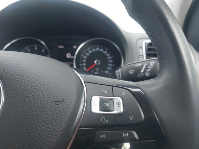 Volkswagen Polo Tsi Bluemotion Tech Se White #13