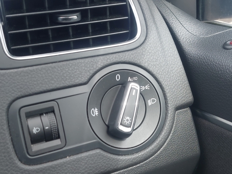 Volkswagen Polo Tsi Bluemotion Tech Se White #17