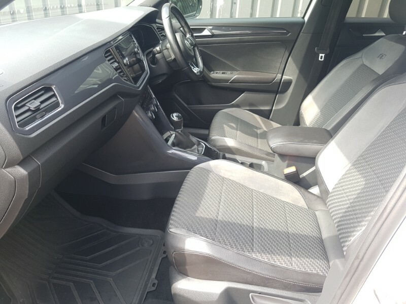 Volkswagen T-Roc 1.6 Tdi R-line White #5