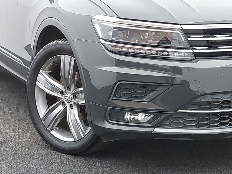 Volkswagen Tiguan Se Navigation White #20