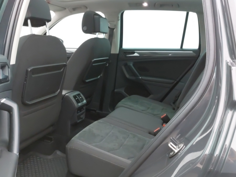 Volkswagen Tiguan Se Navigation White #6