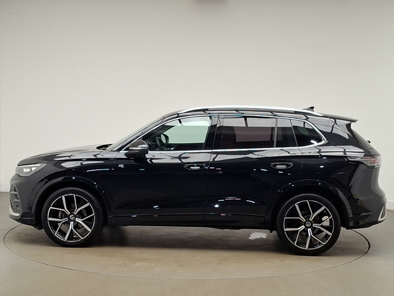Volkswagen Tiguan 1.5 Etsi 150 R-line Dsg Black #4