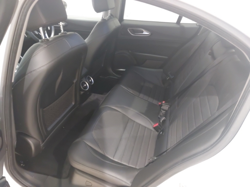 Alfa Romeo Giulia 2.0 Tb Nero Edizione White #6