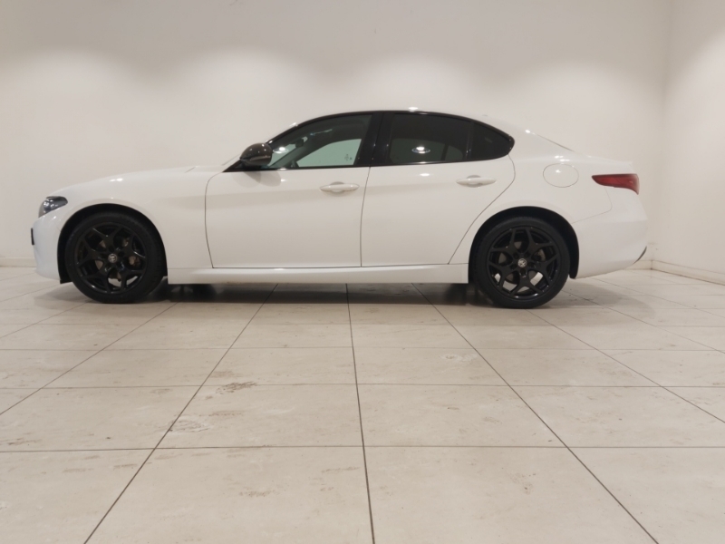 Alfa Romeo Giulia 2.0 Tb Nero Edizione White #4