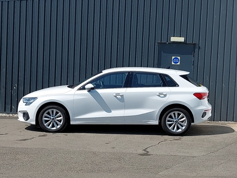 Audi A3 30 Tfsi Technik White #4